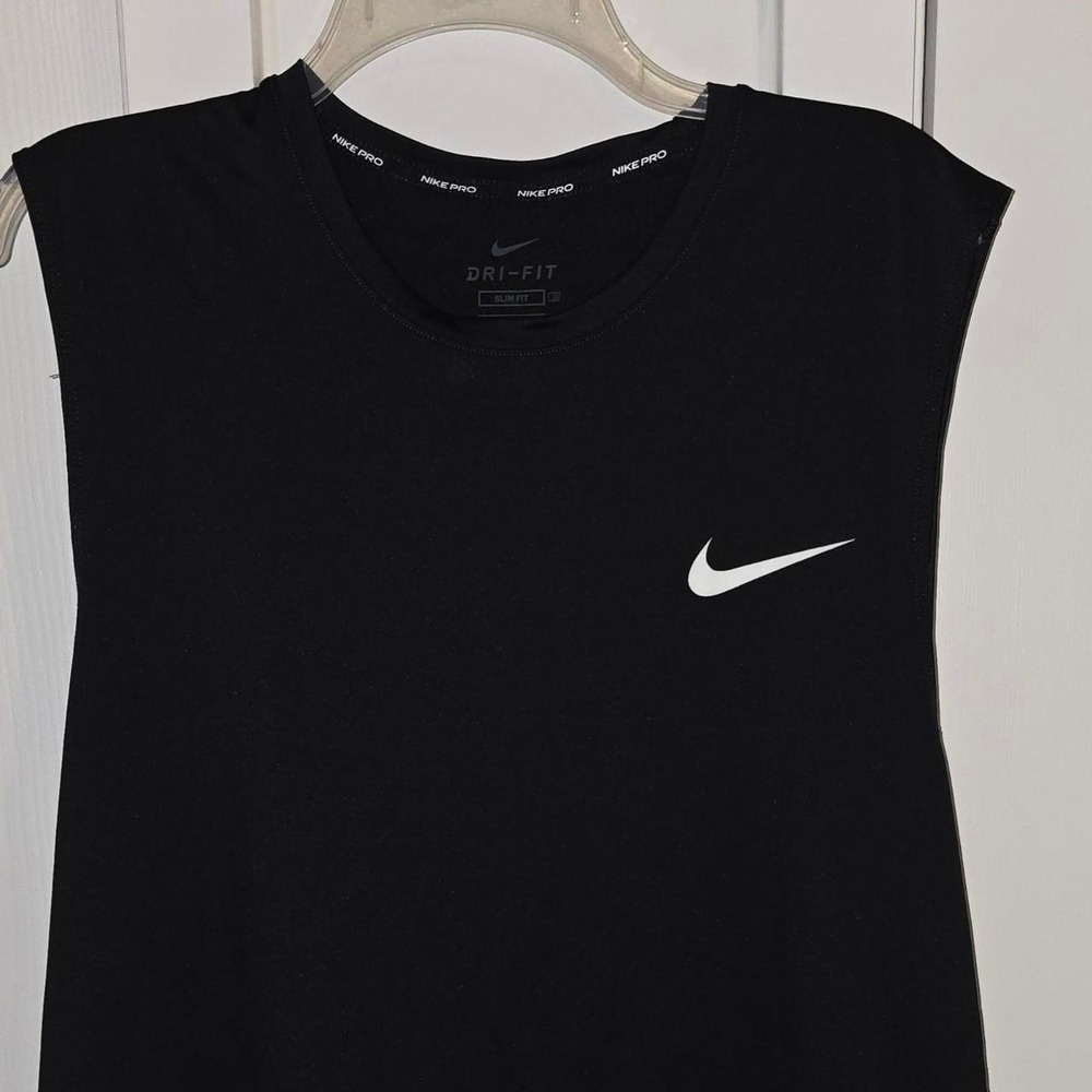 Nike Pro black sleeveless top